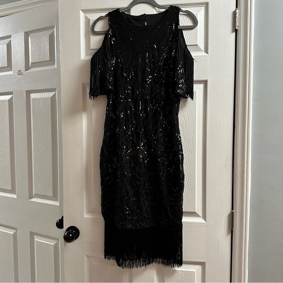 NWOT Women’s Cold Shoulder Sequin Party Dress, Large - Picture 2 of 9